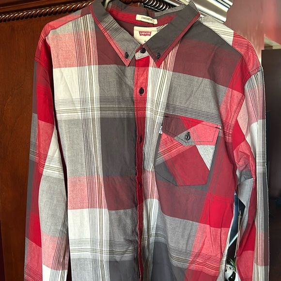 XXL Levi’s Standard Fit Button Down - Picture 1 of 7